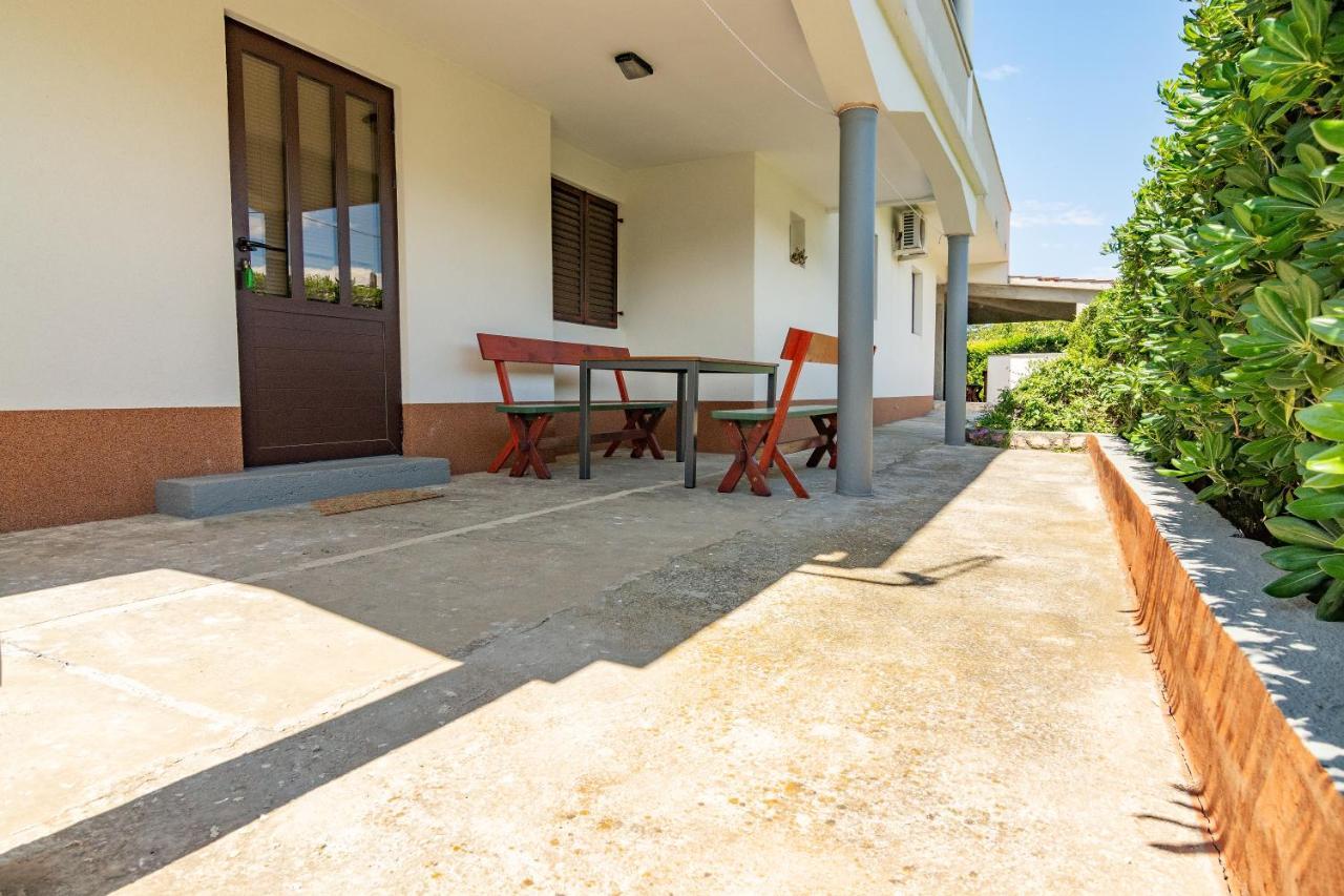 Apartment Dumicic 2 Mundanije Kültér fotó