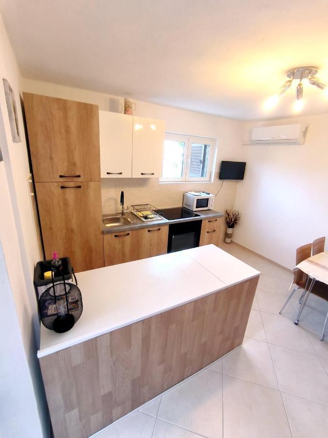 Apartment Dumicic 2 Mundanije Kültér fotó